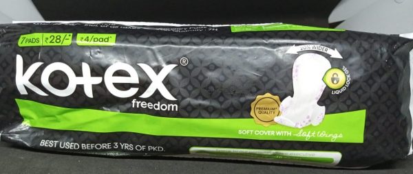 KOTEX (BUY 1 GET 1 FREE ) SANITARY PADS SOFT COVER WITH SOFT WINGS REGULAR SIZE-7 PADS 2240MM
